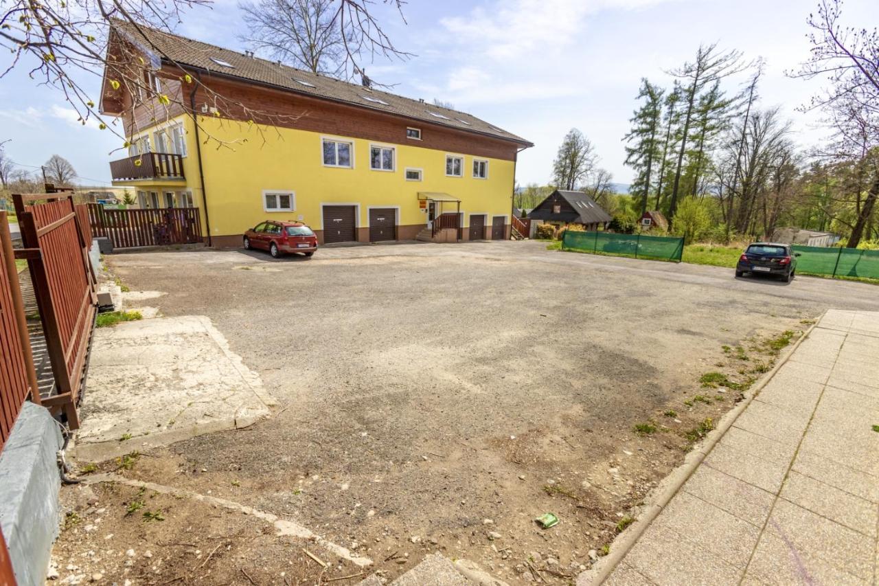 Apartman Hugo Veľký Slavkov Eksteriør billede